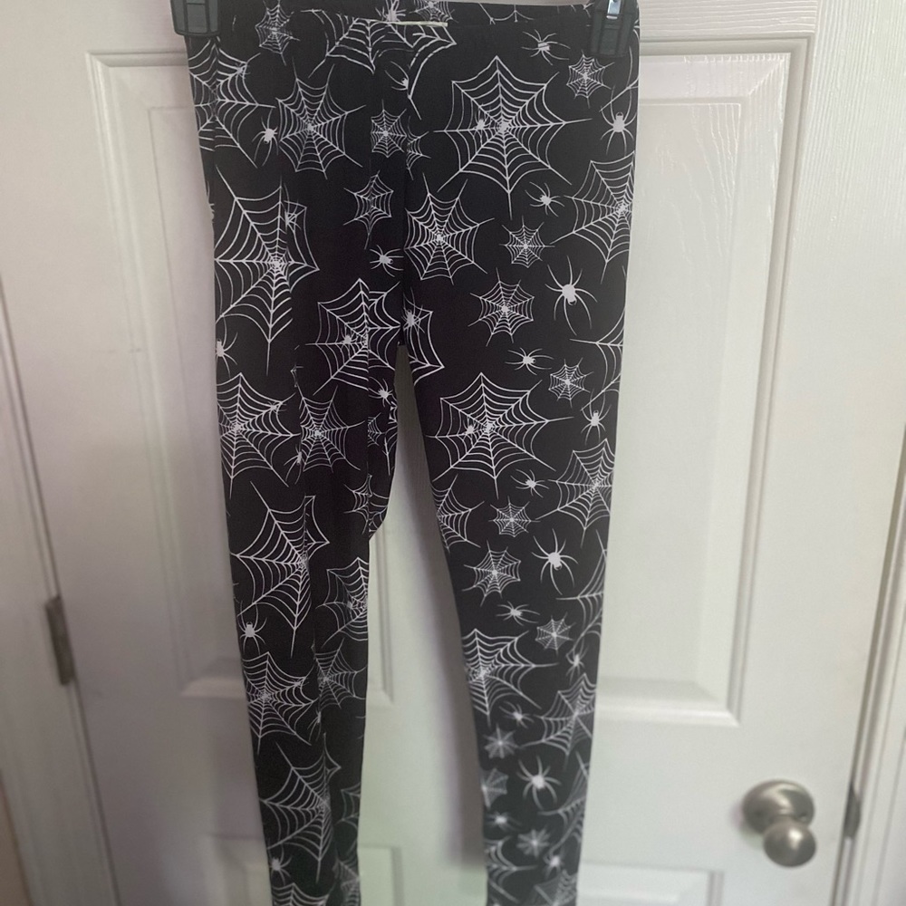 Girl’s Halloween No Comment Leggings Spider Webs Black & White NWT size L 14